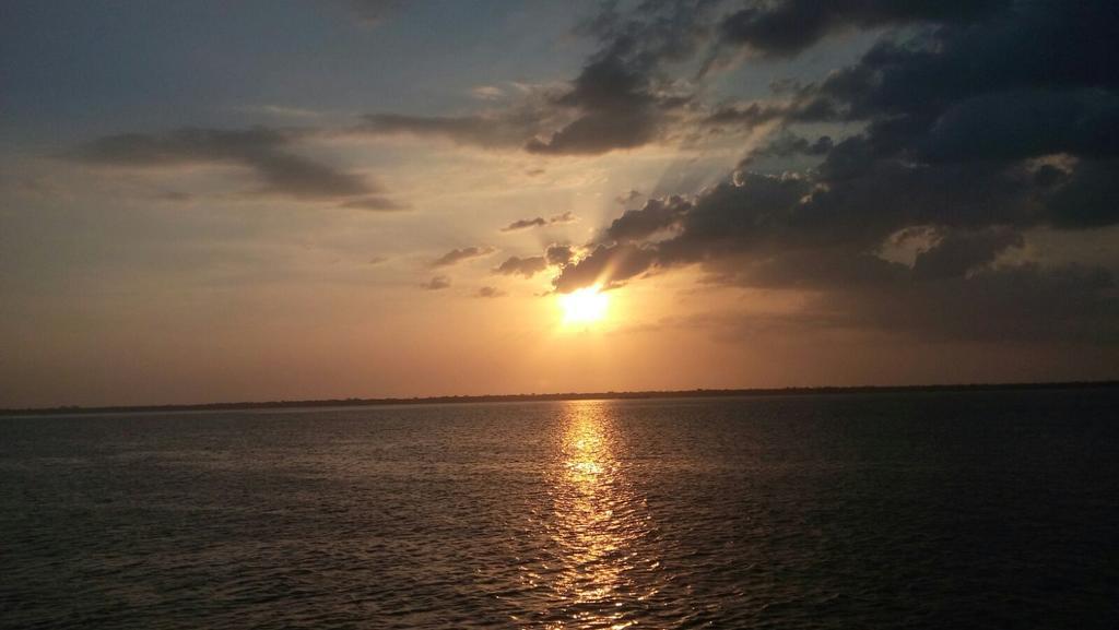 Praia Suites Itagua ウバトゥバ エクステリア 写真